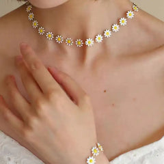 Korean Flower Daisy Clavicle Chain